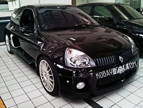 Renault Clio Sport 3.0 V6 Phase 2 Indonesia